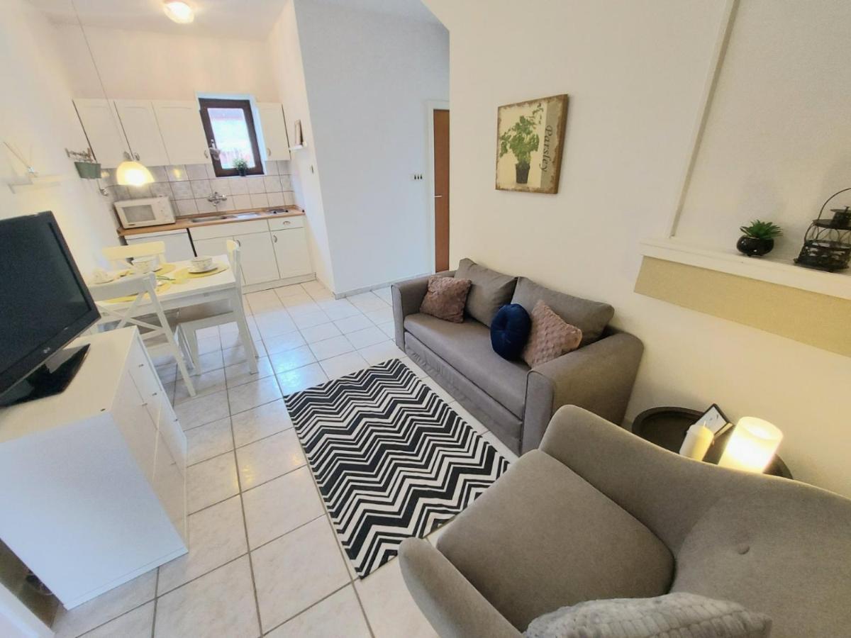 Apartmani Seaview Ljubac  Exterior photo